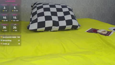 Snapshot of mira_one_ chatting on 8, 2, 2025 mira_one_ online show from 8, 2, 2025