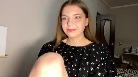 Snapshot of mirabunnys chatting on 26, 10, 2025 Mira online show from 26, 10, 2025