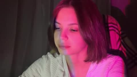 MiraLaPics online show from 26, 4, 2026