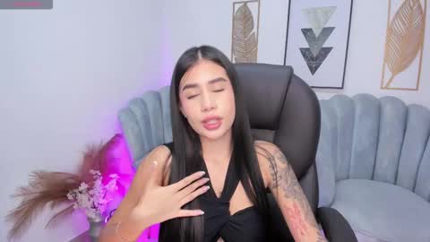 Snapshot of miranda_crawfor chatting on 2, 3, 2026 miranda_crawfor online show from 2, 3, 2026