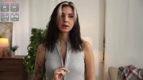 Snapshot of mirandabettman chatting on 30, 10, 2025 My name is Adele online show from 30, 10, 2025