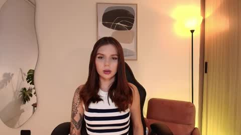 Snapshot of mirandashaw chatting on 13, 4, 2026 Miranda Shaw online show from 13, 4, 2026