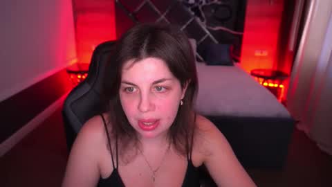 Snapshot of mirandawarm chatting on 25, 10, 2025 Miranda online show from 25, 10, 2025