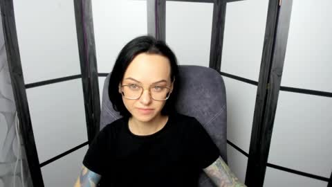 Snapshot of mirasky chatting on 6, 2, 2025 Mira online show from 6, 2, 2025