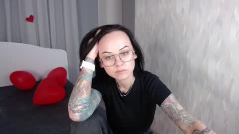 Snapshot of mirasky chatting on 18, 2, 2025 Mira online show from 18, 2, 2025