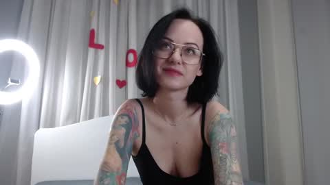 Snapshot of mirasky chatting on 2, 3, 2025 Mira online show from 2, 3, 2025