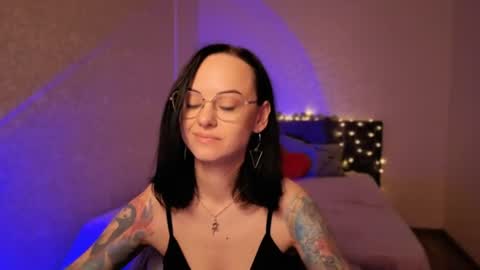 MiraSkyy online show from 9, 6, 2026