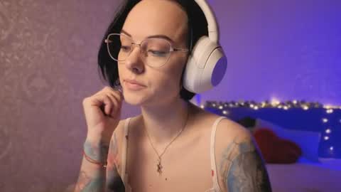 MiraSkyy online show from 1, 8, 2026