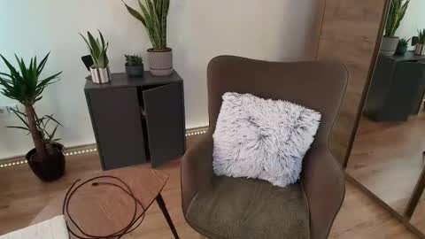 Snapshot of mirela_silver chatting on 16, 3, 2026 Mirela online show from 16, 3, 2026