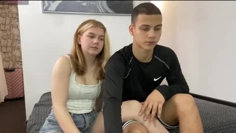 Snapshot of mirelcouple chatting on 19, 4, 2026 mirelcouple online show from 19, 4, 2026