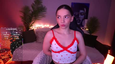 Snapshot of miriellenymph chatting on 31, 3, 2026 Mira online show from 31, 3, 2026