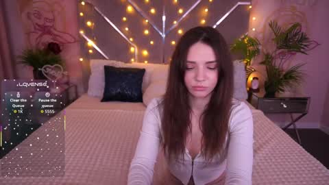 Snapshot of miriellenymph chatting on 6, 4, 2026 Mira online show from 6, 4, 2026