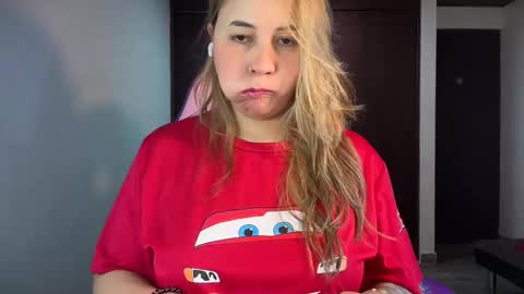 Snapshot of mirilinda chatting on 27, 11, 2025 mirilinda online show from 27, 11, 2025