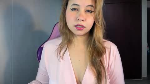 Snapshot of mirilinda chatting on 21, 12, 2025 mirilinda online show from 21, 12, 2025