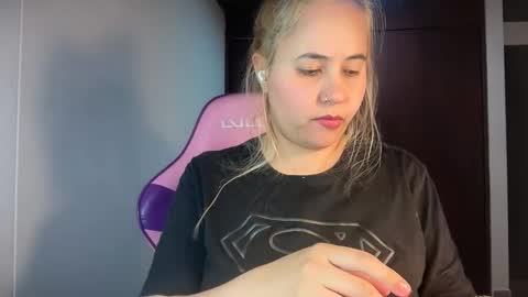 Snapshot of mirilinda chatting on 19, 1, 2026 mirilinda online show from 19, 1, 2026