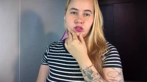 Snapshot of mirilinda chatting on 2, 2, 2026 mirilinda online show from 2, 2, 2026