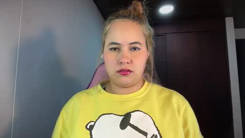 Snapshot of mirilinda chatting on 4, 2, 2026 mirilinda online show from 4, 2, 2026