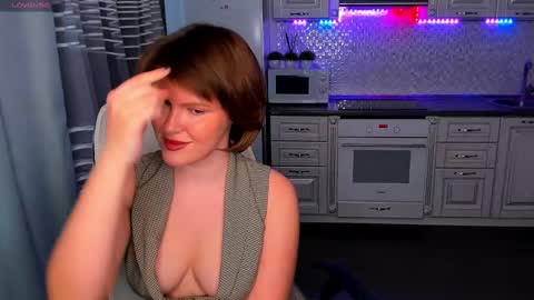 Snapshot of mirrorofsoul chatting on 19, 2, 2025 Shelley online show from 19, 2, 2025