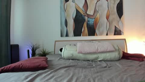 Snapshot of mis_eva chatting on 6, 10, 2025 Eva online show from 6, 10, 2025