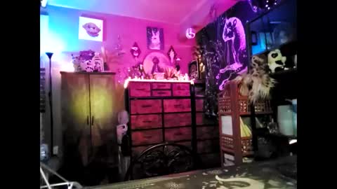 Snapshot of misandrakinx chatting on 25, 10, 2025 misandrakinx online show from 25, 10, 2025