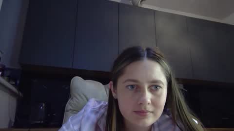 Snapshot of mishel_miss chatting on 20, 4, 2026 mishel_miss online show from 20, 4, 2026