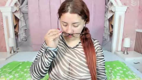 Snapshot of mishell_lovely chatting on 10, 9, 2025 Mishell online show from 10, 9, 2025