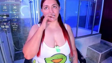 Snapshot of mishell_lovely chatting on 9, 10, 2025 Mishell online show from 9, 10, 2025