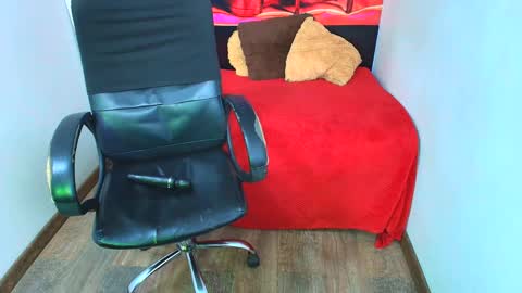 Snapshot of mishka__ chatting on 25, 1, 2025 Mishka online show from 25, 1, 2025