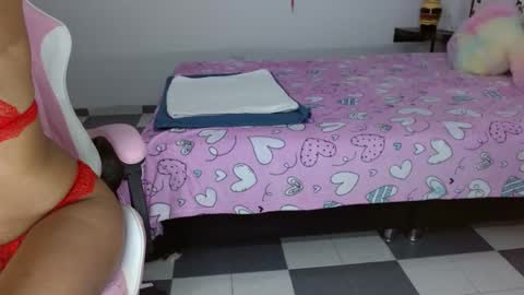 Snapshot of mishka__ chatting on 19, 2, 2025 Mishka online show from 19, 2, 2025