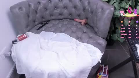 Daphne online show from 11, 3, 2025