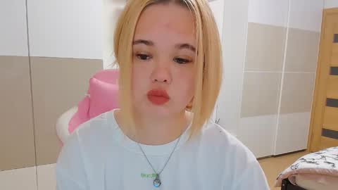 miss__selena online show from 9, 2, 2025