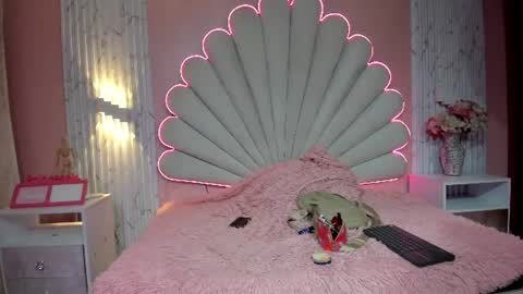 Snapshot of miss__star_ chatting on 18, 6, 2026 miss__star_ online show from 18, 6, 2026
