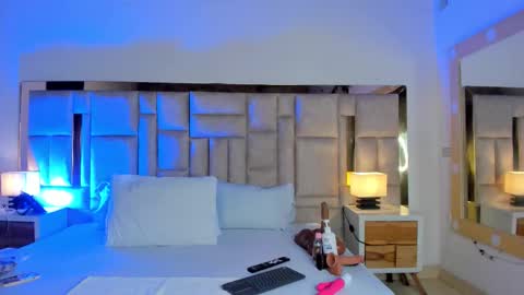 Miss Abigail  online show from 3, 2, 2026