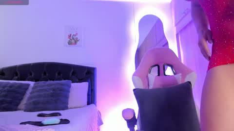 Snapshot of miss_amarantha1 chatting on 5, 11, 2025 A M A R A N T H A online show from 5, 11, 2025