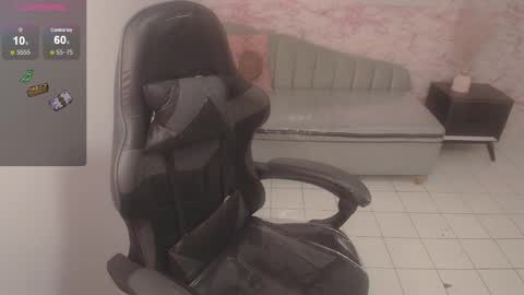 Snapshot of miss_andrea_t chatting on 14, 1, 2025 andrea online show from 14, 1, 2025