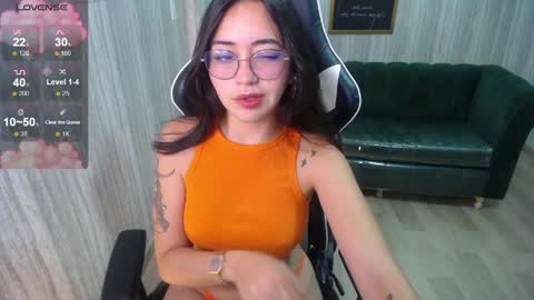 Snapshot of miss_andrea_t chatting on 7, 2, 2025 andrea online show from 7, 2, 2025