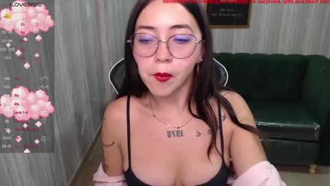 Snapshot of miss_andrea_t chatting on 10, 2, 2025 andrea online show from 10, 2, 2025