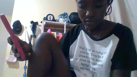 Snapshot of miss_atitude chatting on 8, 9, 2025 miss_atitude online show from 8, 9, 2025