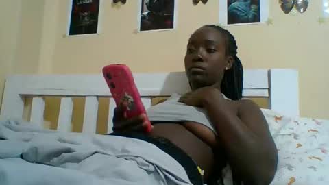 Snapshot of miss_atitude chatting on 10, 9, 2025 miss_atitude online show from 10, 9, 2025