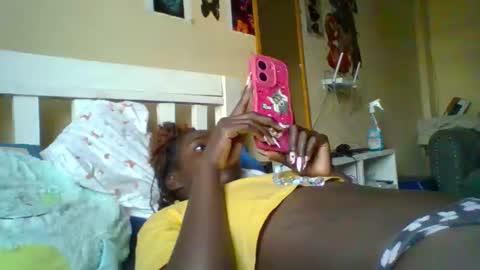 Snapshot of miss_atitude chatting on 16, 10, 2025 miss_atitude online show from 16, 10, 2025