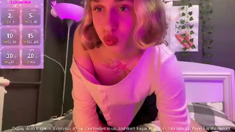 Snapshot of miss_barbie1 chatting on 22, 7, 2026 Anya online show from 22, 7, 2026
