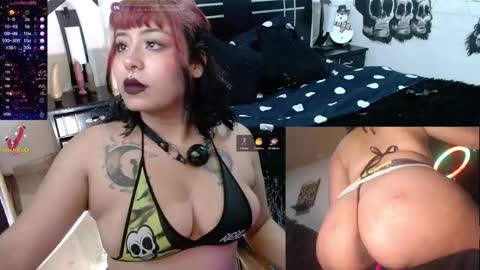 miss_clover online show from 30, 12, 2024