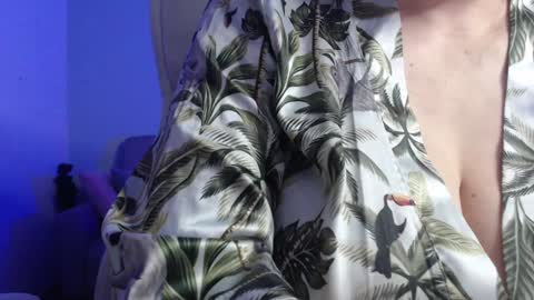 Snapshot of miss_daniels chatting on 25, 12, 2024 liza online show from 25, 12, 2024