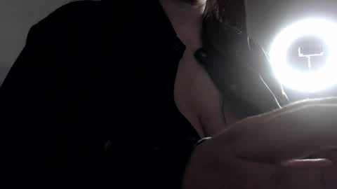 Snapshot of miss_daniels chatting on 6, 11, 2025 liza online show from 6, 11, 2025