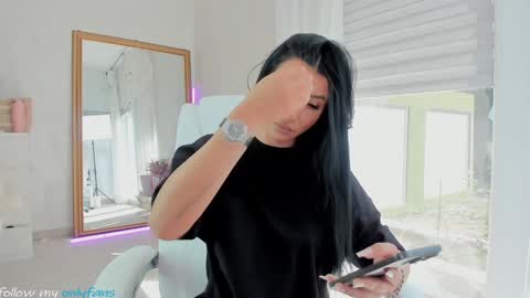 Snapshot of miss_diamond__ chatting on 9, 9, 2025 miss_diamond__ online show from 9, 9, 2025