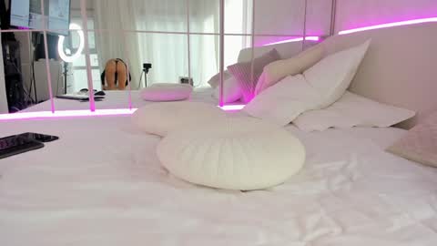 Snapshot of miss_diamond__ chatting on 11, 10, 2025 miss_diamond__ online show from 11, 10, 2025