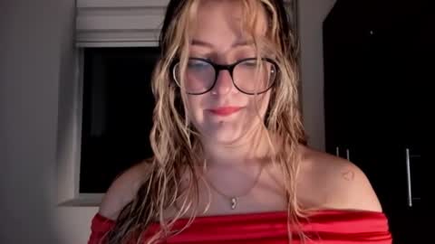 Snapshot of miss_ema1 chatting on 24, 12, 2024 Ema online show from 24, 12, 2024