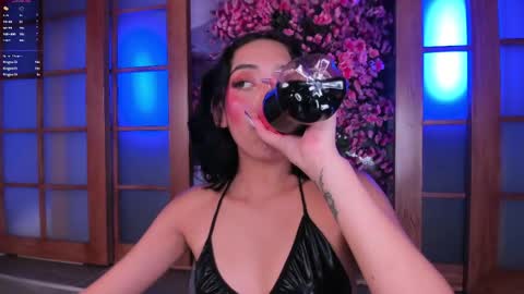 Snapshot of miss_evolet chatting on 24, 4, 2026 Evoleth online show from 24, 4, 2026