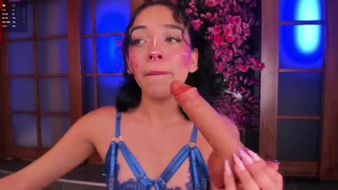 Snapshot of miss_evolet chatting on 29, 4, 2026 Evoleth online show from 29, 4, 2026