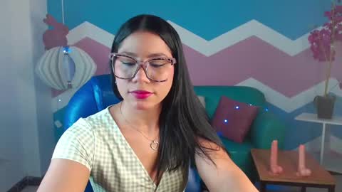 Snapshot of miss_honey1 chatting on 9, 2, 2025 miss_honey1 online show from 9, 2, 2025